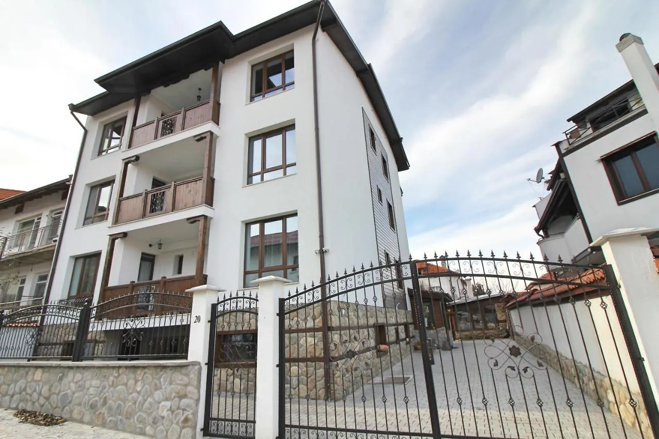 Chalet Ice Jewel Chalet: Ski-Ready Retreat Near Bansko Gondola