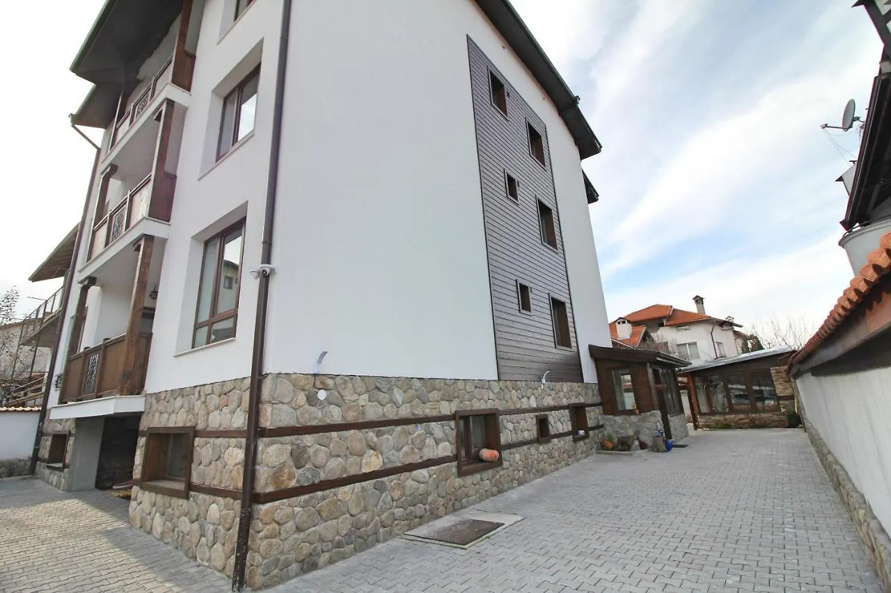 Ice Jewel Chalet: Ski-Ready Retreat Near Bansko Gondola 0*,