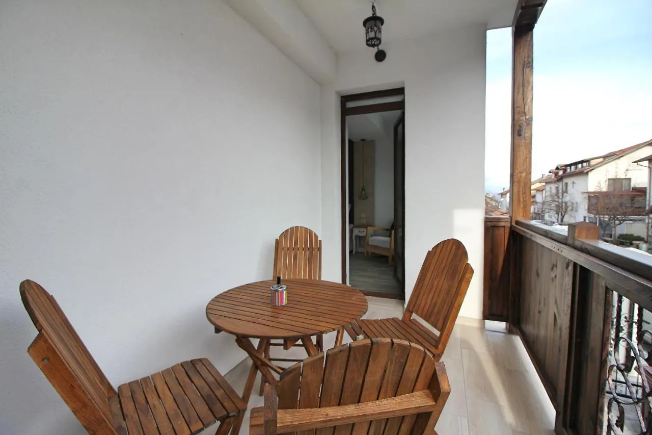 Ice Jewel Chalet: Ski-Ready Retreat Near Bansko Gondola Chalet
